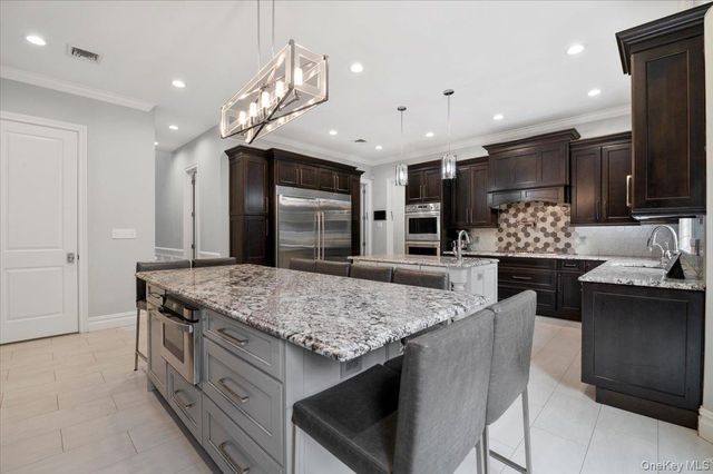 335 Summit Avenue, Cedarhurst, NY 11516