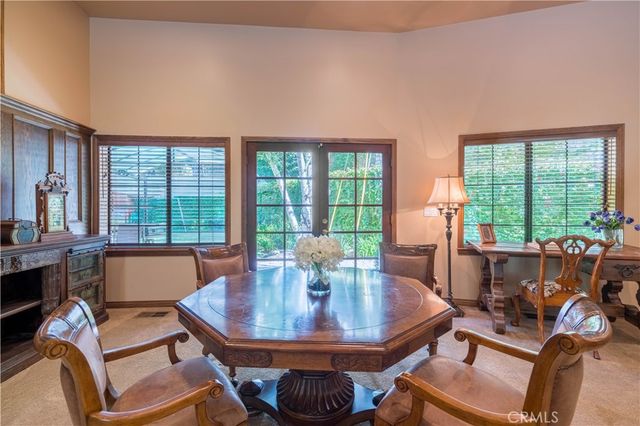 375 Berkshire Avenue, La Canada Flintridge, CA 91011