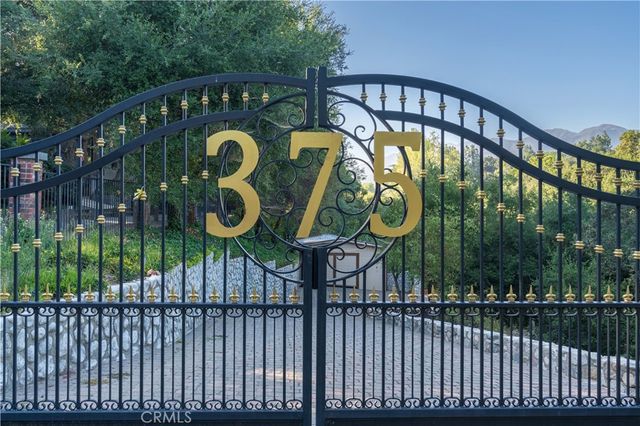 375 Berkshire Avenue, La Canada Flintridge, CA 91011