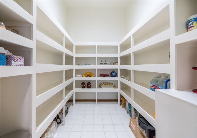 375 Berkshire Avenue, La Canada Flintridge, CA 91011
