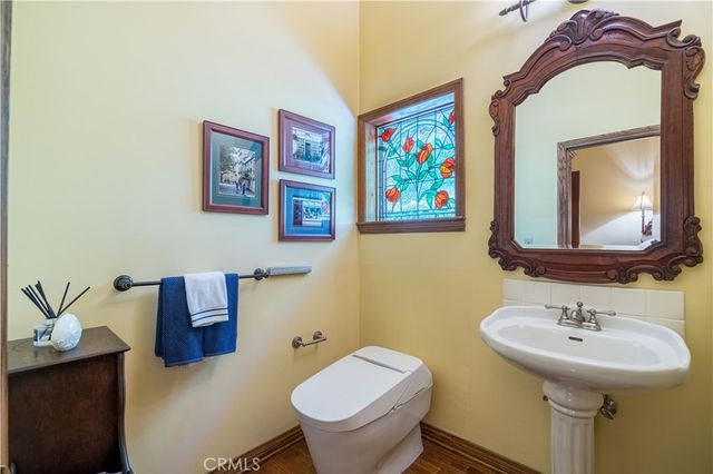 375 Berkshire Avenue, La Canada Flintridge, CA 91011