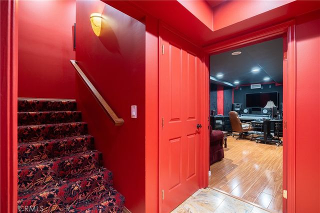 375 Berkshire Avenue, La Canada Flintridge, CA 91011