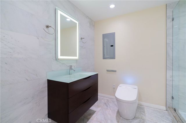 375 Berkshire Avenue, La Canada Flintridge, CA 91011