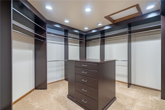 375 Berkshire Avenue, La Canada Flintridge, CA 91011