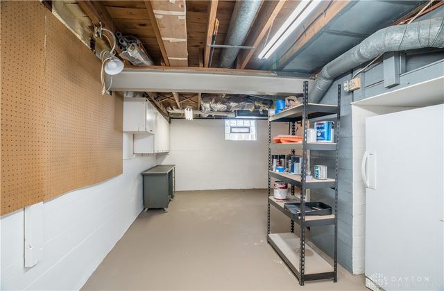 61 Martha Avenue, Centerville, OH 45458