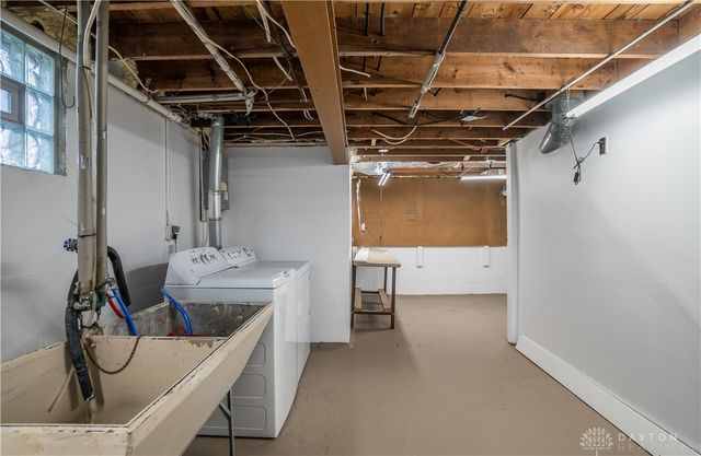 61 Martha Avenue, Centerville, OH 45458