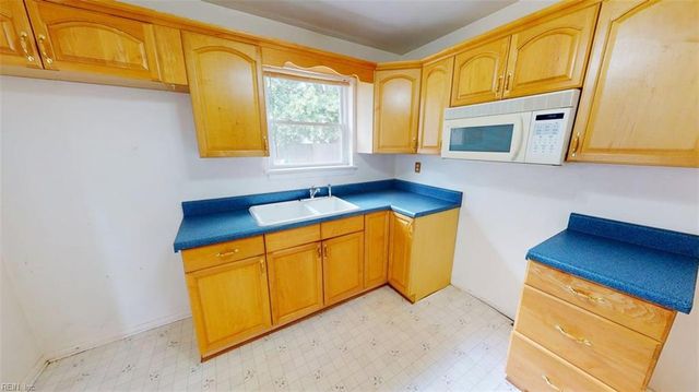 8437 Mona AVE, Norfolk, VA 23518