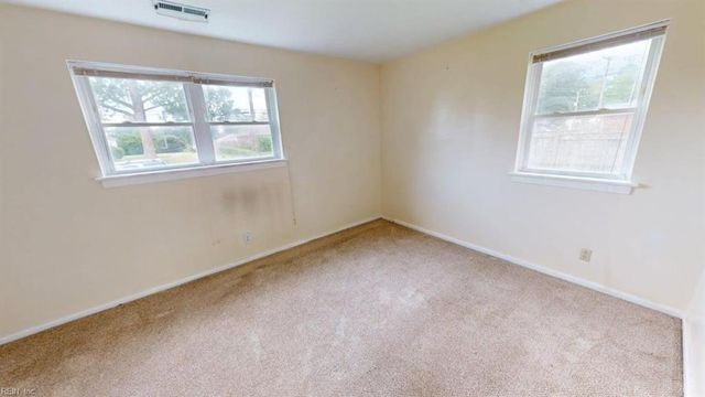 8437 Mona AVE, Norfolk, VA 23518