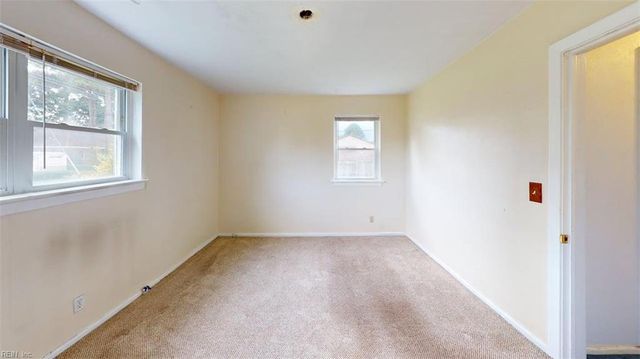 8437 Mona AVE, Norfolk, VA 23518