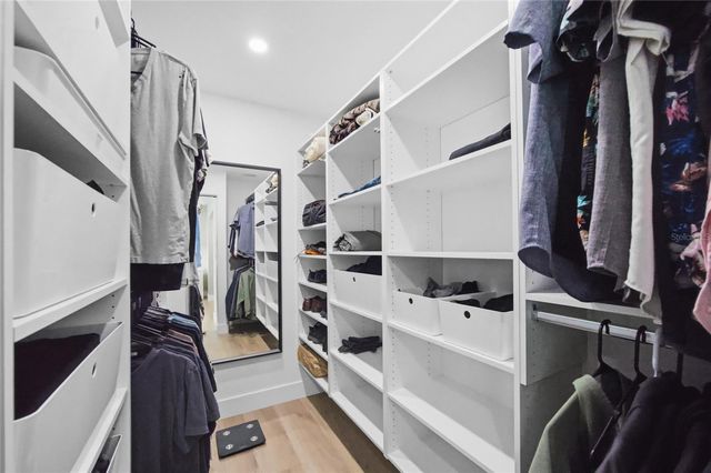 5275 32ND AVENUE N, St Petersburg, FL 33710