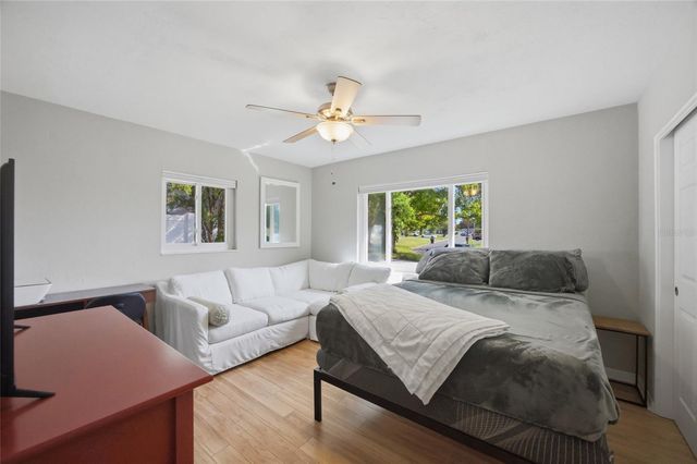 5275 32ND AVENUE N, St Petersburg, FL 33710