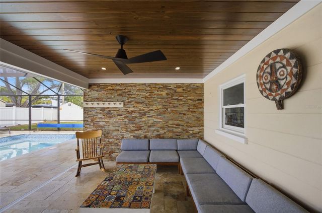 5275 32ND AVENUE N, St Petersburg, FL 33710