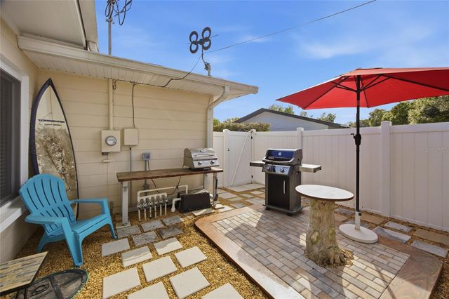 5275 32ND AVENUE N, St Petersburg, FL 33710