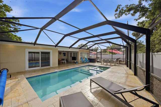 5275 32ND AVENUE N, St Petersburg, FL 33710