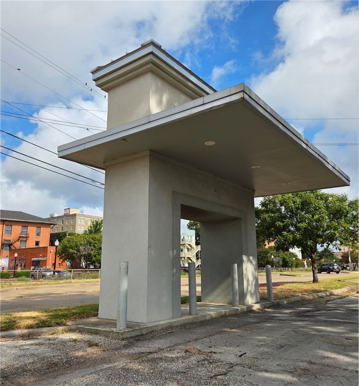 111 East 27th Street, Bryan, TX 77803 — photo 2