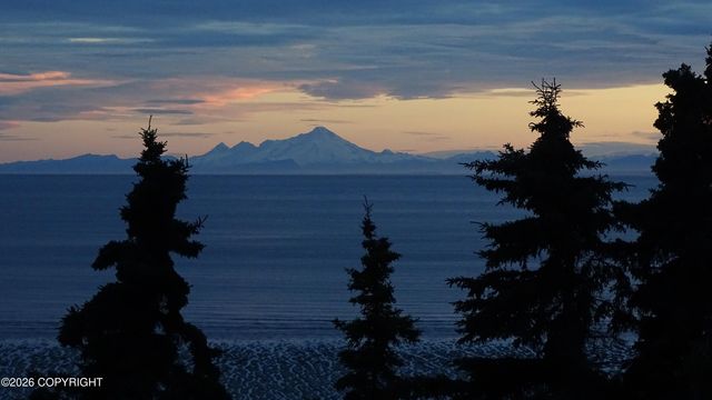 1517 Toyon Way, Kenai, AK 99611
