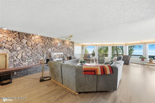 1517 Toyon Way, Kenai, AK 99611