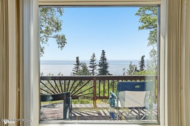 1517 Toyon Way, Kenai, AK 99611