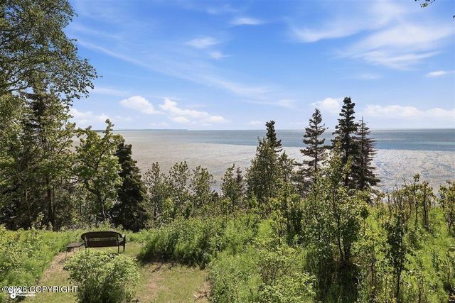 1517 Toyon Way, Kenai, AK 99611