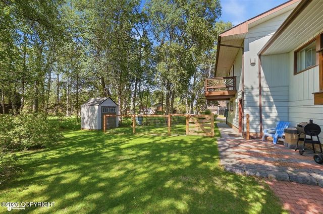 1517 Toyon Way, Kenai, AK 99611