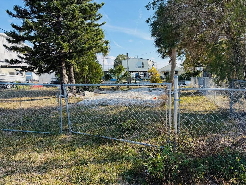 6822 GULL LANE, Hudson, FL 34667