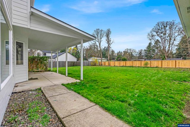 2775 Wallace Hills Ct NW, Salem, OR 97305