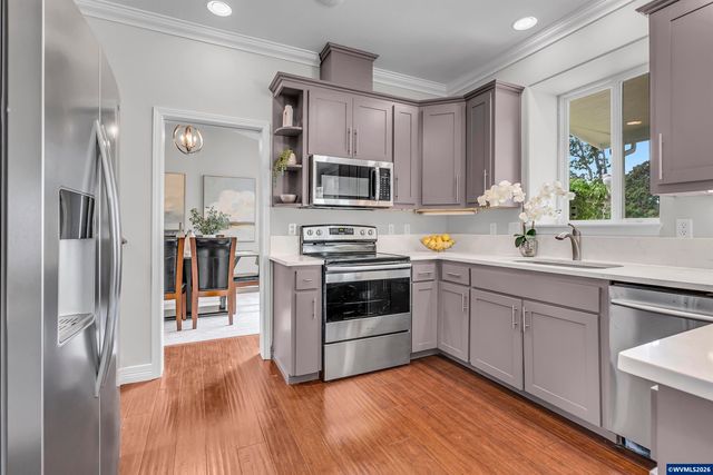 2775 Wallace Hills Ct NW, Salem, OR 97305