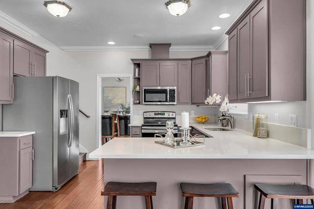 2775 Wallace Hills Ct NW, Salem, OR 97305