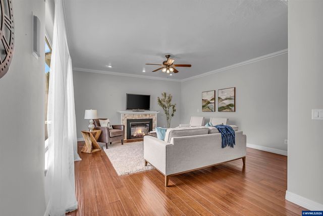 2775 Wallace Hills Ct NW, Salem, OR 97305