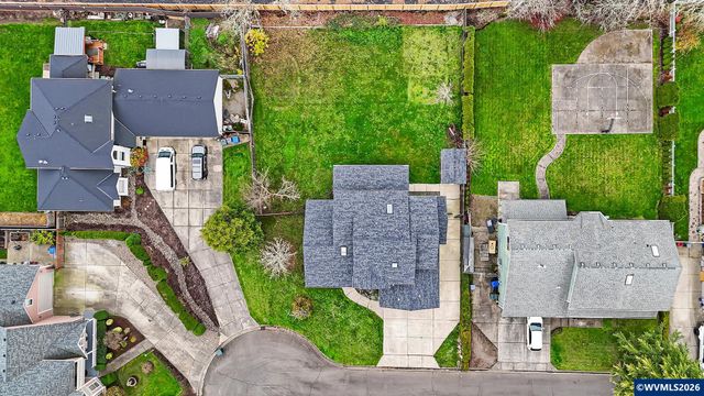 2775 Wallace Hills Ct NW, Salem, OR 97305