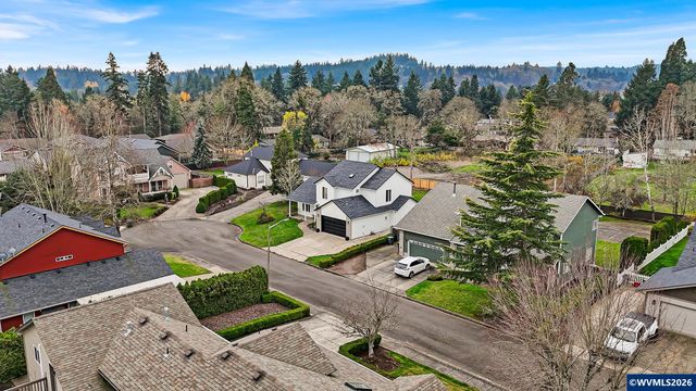 2775 Wallace Hills Ct NW, Salem, OR 97305