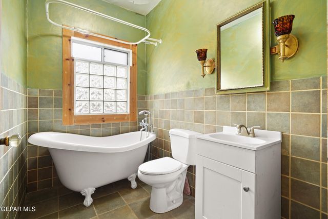 715 CINCINNATI Avenue, El Paso, TX 79902