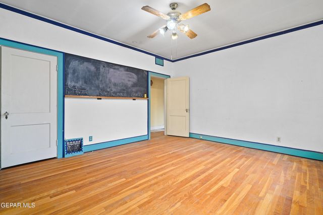 715 CINCINNATI Avenue, El Paso, TX 79902