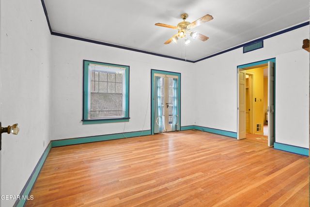 715 CINCINNATI Avenue, El Paso, TX 79902