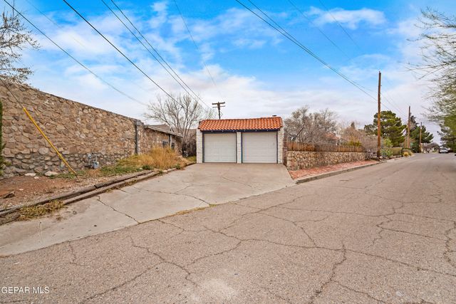 715 CINCINNATI Avenue, El Paso, TX 79902