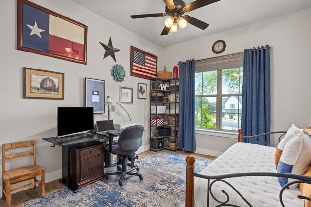 522 S San Juan, Kerrville, TX 78028