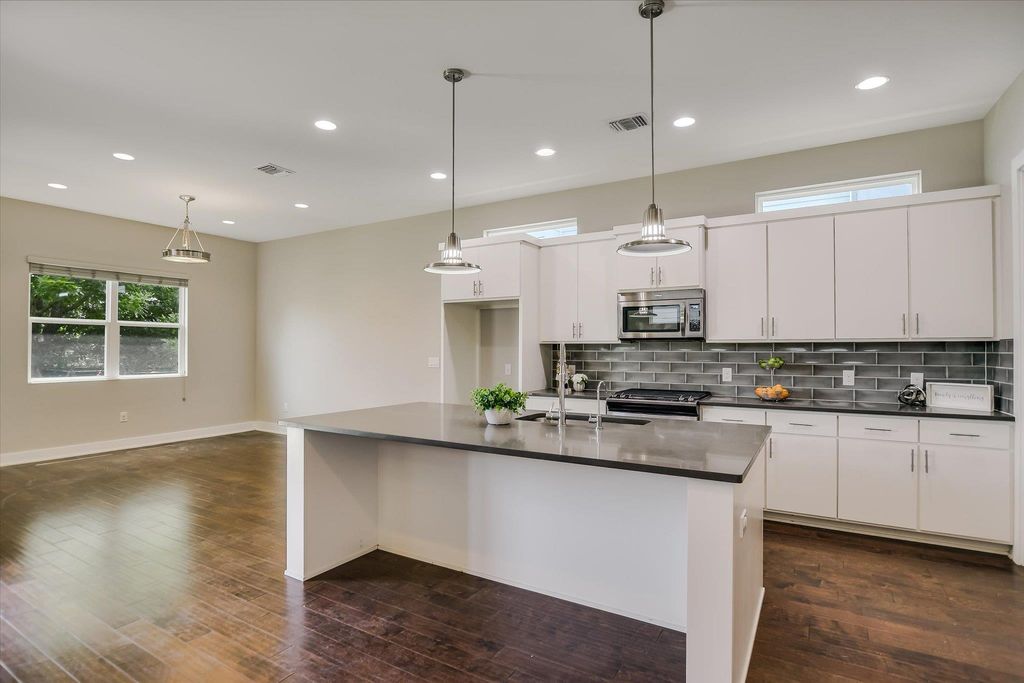 7125 Boyle DR, Austin, TX 78724