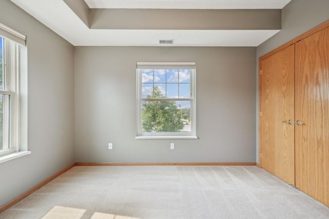 4824 E 53rd Street 422, Minneapolis, MN 55417