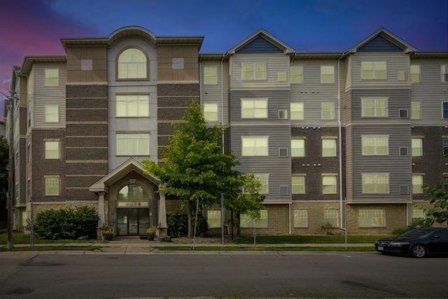 4824 E 53rd Street 422, Minneapolis, MN 55417