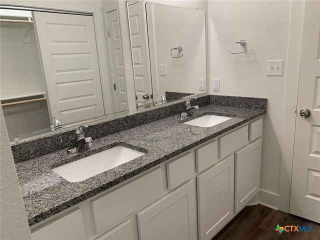 1862 Royal Loop, Belton, TX 76513
