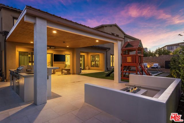 11734 N Manchester Way, Porter Ranch, CA 91326