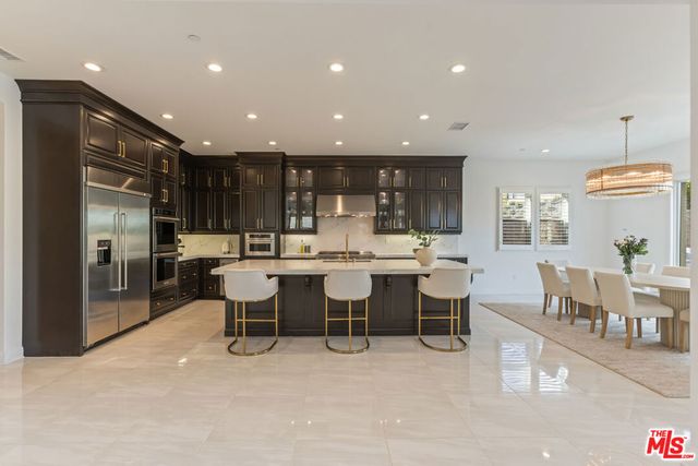 11734 N Manchester Way, Porter Ranch, CA 91326