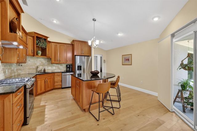 1200 MARSHALL COURT, Eustis, FL 32726