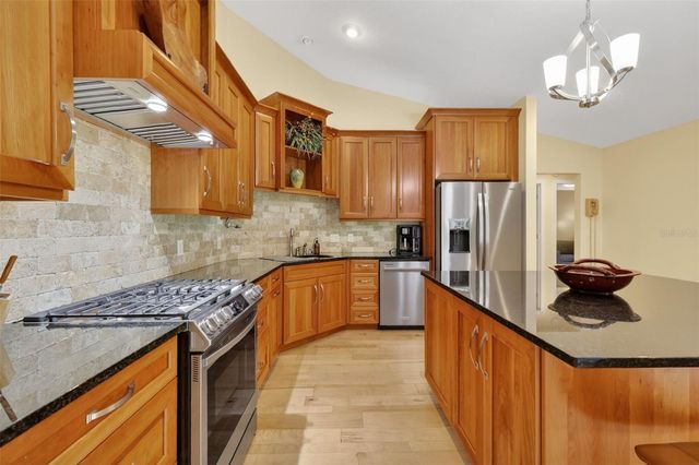 1200 MARSHALL COURT, Eustis, FL 32726