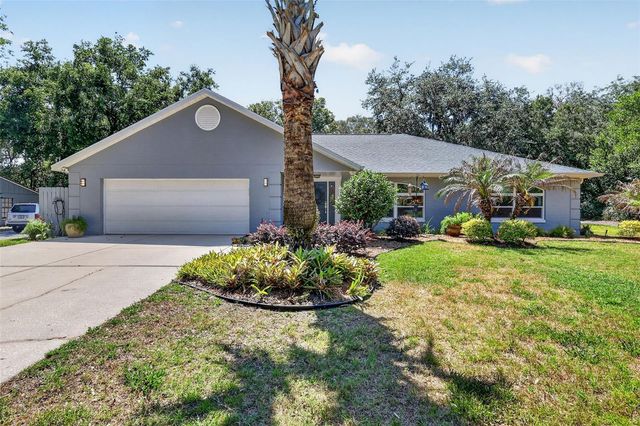 1200 MARSHALL COURT, Eustis, FL 32726