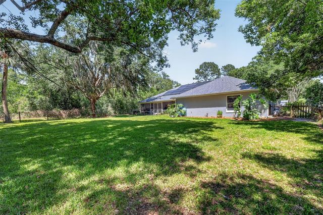 1200 MARSHALL COURT, Eustis, FL 32726