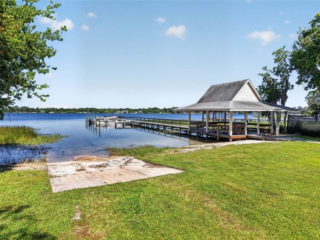 1200 MARSHALL COURT, Eustis, FL 32726