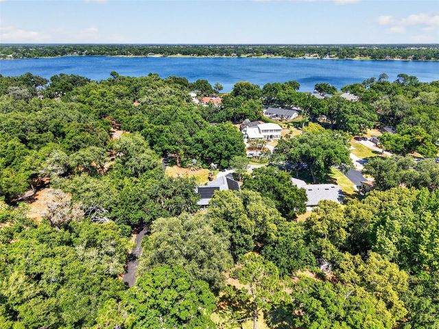 1200 MARSHALL COURT, Eustis, FL 32726