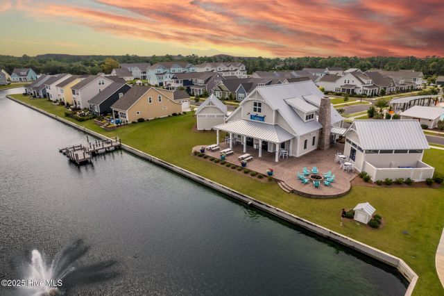 502 Swan Court, Beaufort, NC 28516