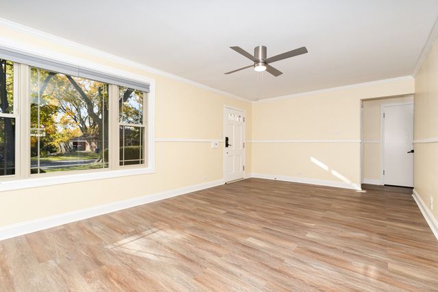 2514 Spruce Road, Homewood, IL 60430